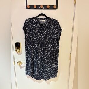 Frank & Oak Blue and white patterned short sleeve button up tunic dress